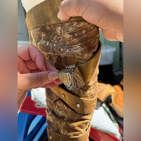 Baby Phat “Fortuna” Boots - Picture 12 of 13